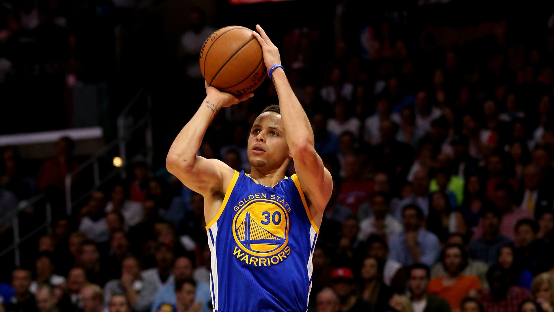 NBA交易市场最新动态：火箭完成签约,